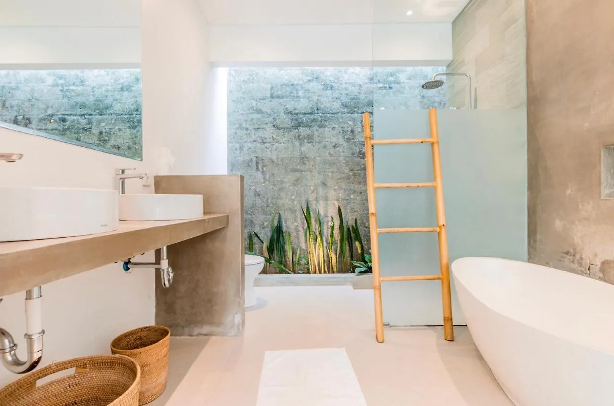 The Suites Room Seminyak Villa